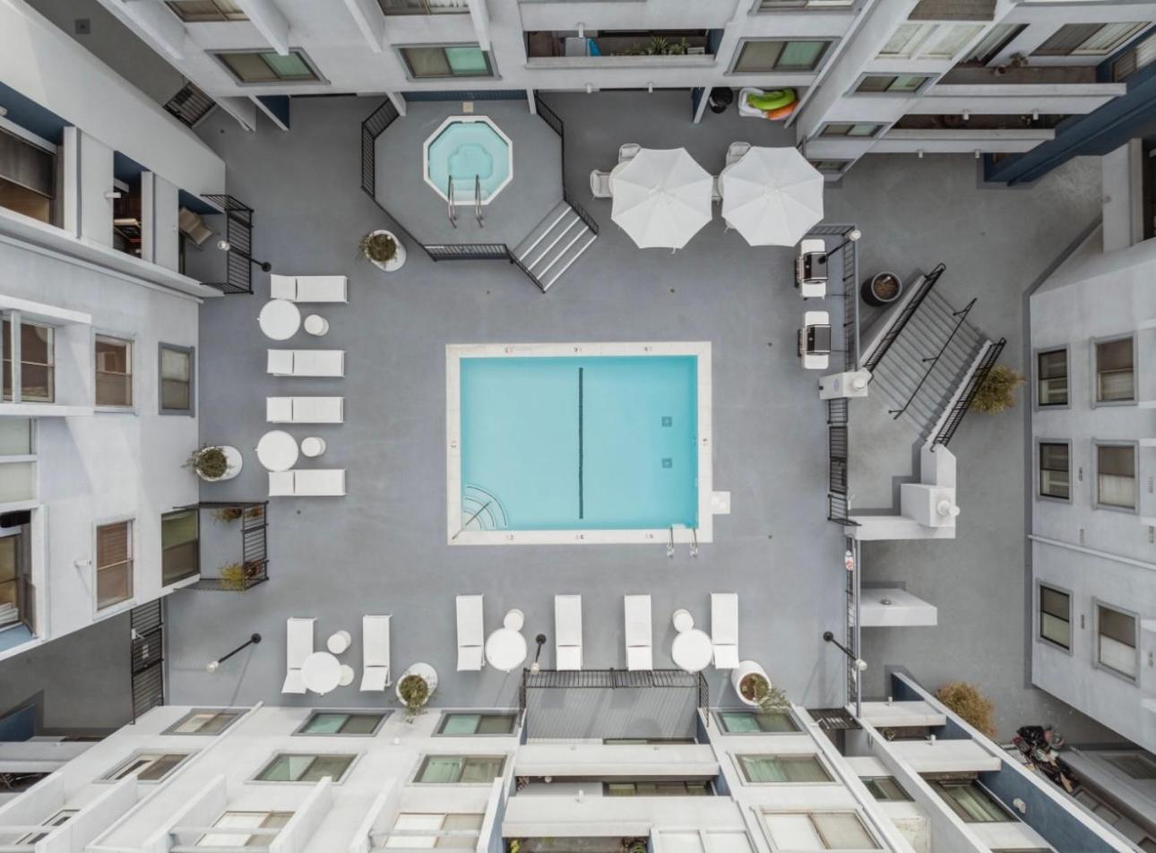 Elegant Hollywood Retreat - Spacious 2Br 2Ba Condo With Resort-Style Amenities ロサンゼルス エクステリア 写真